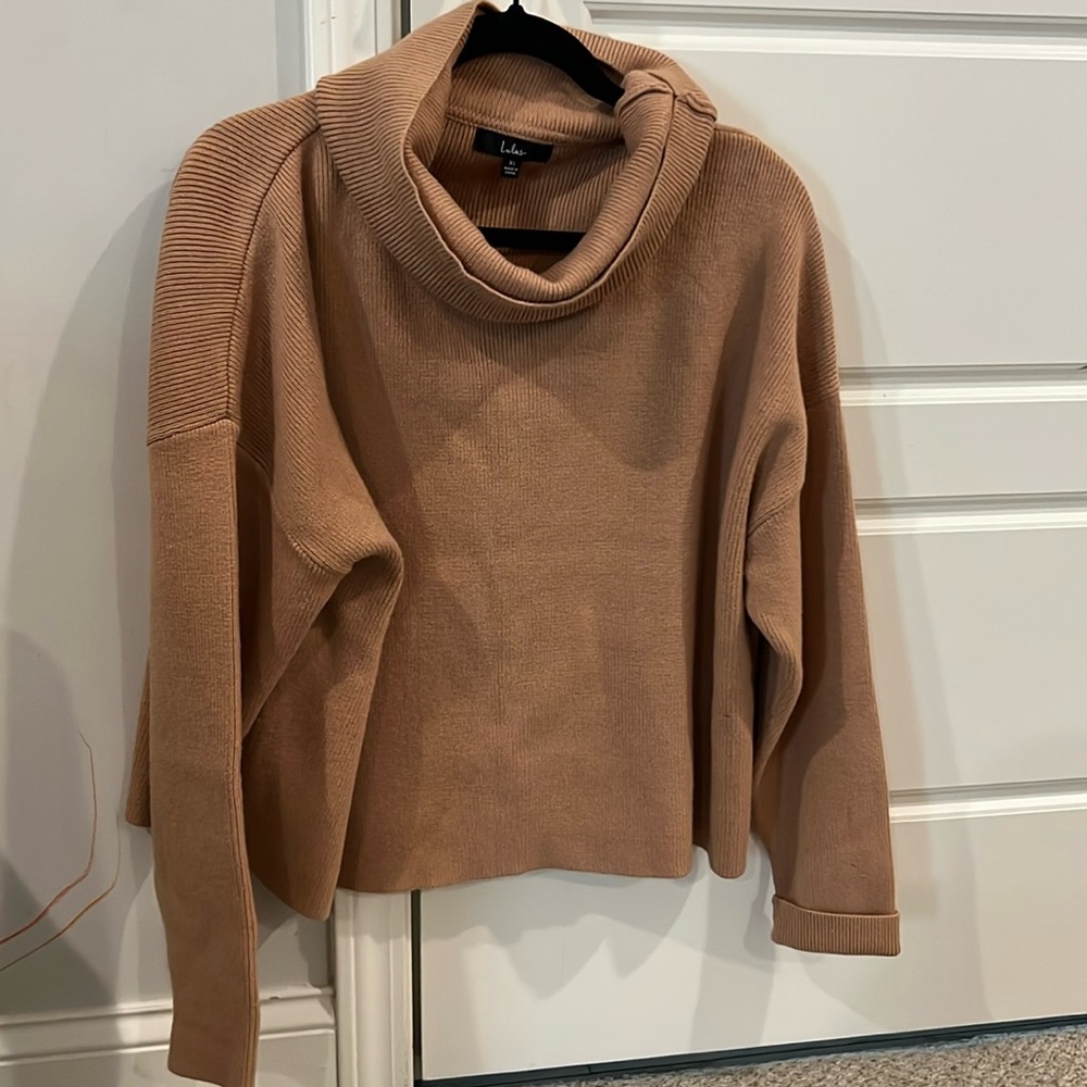 Lulus brown turtleneck